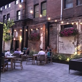 Hotel Covington - The beautiful patio! - Hotels Near Me - Covington, Kentucky Hotel Covington - The beautiful patio! - Hotels Near Me - Covington, Kentucky