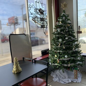 Ridge Road Tavern - a christmas tree in the window - Chicken Wings Near Me - Parma, Ohio Ridge Road Tavern - a christmas tree in the window - Chicken Wings Near Me - Parma, Ohio