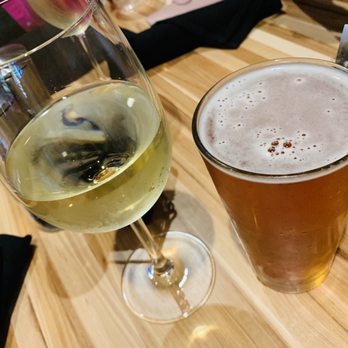 Jackalope's Bar and Grill - American Near Me - Fish Camp, California