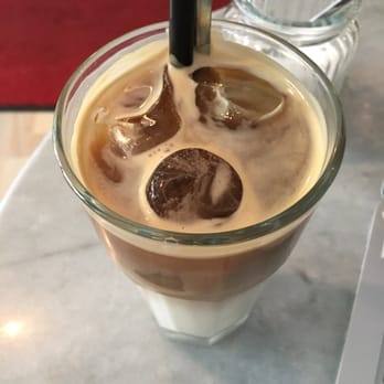 Samer Café - Iced Latte - Cafes Near Me - Berlin, BE Samer Café - Iced Latte - Cafes Near Me - Berlin, BE