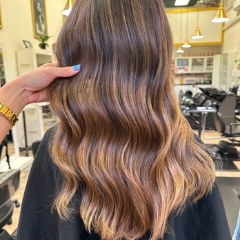 Fox and Belle Salon - Hair Salons Near Me - Berkeley, California