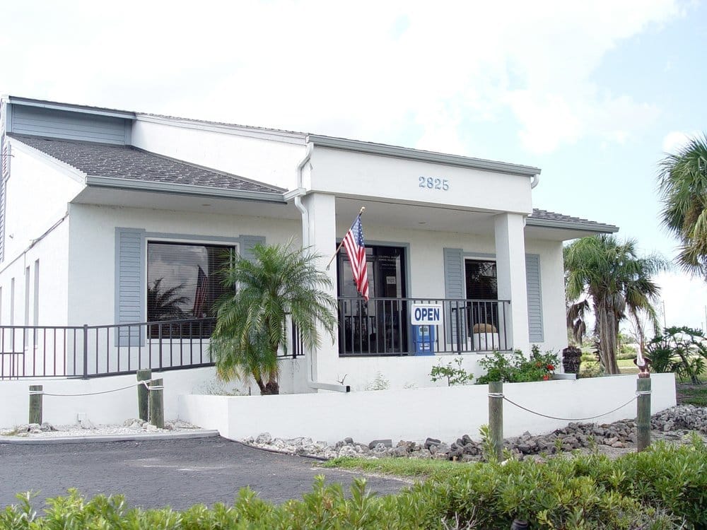 COLDWELL BANKER SUNSTAR MORRIS Updated July 2024 2825 Tamiami Trl