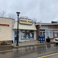 Parcel Plus - Exterior