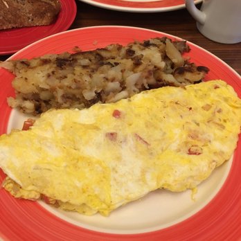 Amy's Omelette House - Greek omelette (tomato and feta) - Breakfast & Brunch Near Me - Cherry Hill, New Jersey
