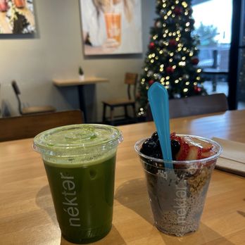 Nekter Juice Bar - Mini berry chia parfait $5.99 and Green Apple detox $6.89 - Acai Bowls Near Me - Folsom, California Nekter Juice Bar - Mini berry chia parfait $5.99 and Green Apple detox $6.89 - Acai Bowls Near Me - Folsom, California