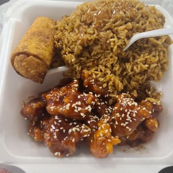 Chia Bistro - a take out container of food - Chinese Near Me - Huntersville, North Carolina Chia Bistro - a take out container of food - Chinese Near Me - Huntersville, North Carolina