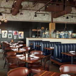 Burtons Grill & Bar - Dining Room