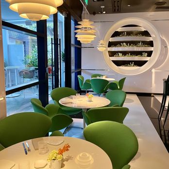 Le Jardinier - Scandinavian influence for the sustainable story - French Near Me - Miami, Florida