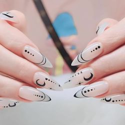 Nail Trendz