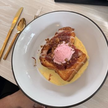 Blue Eyed Baker - Seasonal French Toast - Bakeries Near Me - East Aurora, New York Blue Eyed Baker - Seasonal French Toast - Bakeries Near Me - East Aurora, New York