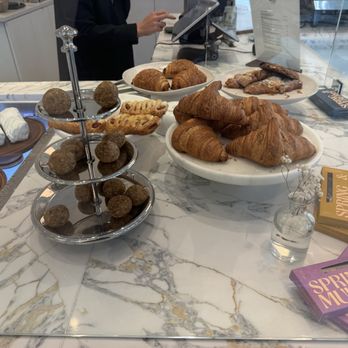 Oases - Cafes Near Me - New York, New York