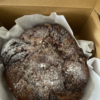 Beyond Pastry Studio - Chocolate cinnamon babka - Bakeries Near Me - Honolulu, Hawaii Beyond Pastry Studio - Chocolate cinnamon babka - Bakeries Near Me - Honolulu, Hawaii