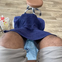 Star Nail Salon - Suppose to have 1 towel on each leg NOT 1 towel for both legs