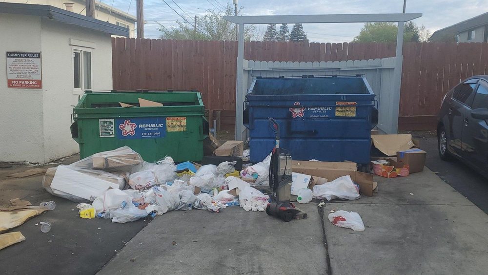 THE CARLA APARTMENTS Updated April 2024 1201 Fulton Ave, Sacramento