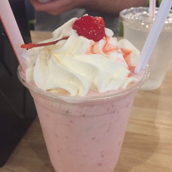 Burger Burger - Strawberry cheesecake shake - Burgers Near Me - Bloomington, Minnesota Burger Burger - Strawberry cheesecake shake - Burgers Near Me - Bloomington, Minnesota