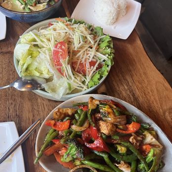 Ben Thai Cafe - papaya salad Pad Kra Pao - Thai Near Me - San Francisco, California