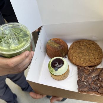 Del Sur Bakery & Cafe - Filipino Near Me - Chicago, Illinois Del Sur Bakery & Cafe - Filipino Near Me - Chicago, Illinois