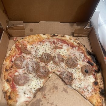 Local Pie - Pizza Near Me - Hilton Head Island, South Carolina