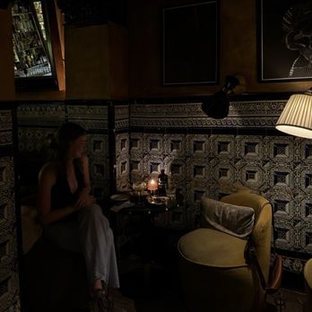 Viva Madrid - Ambiance - Tapas Bars Near Me - Madrid, M