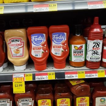 Brookhaven Market - How many ketchups can you find - Grocery Near Me - Mokena, Illinois