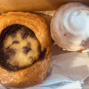 The Flour Shop - My blueberry lemon selections. I enjoyed the white-cap one with all that luscious, flavorful cream inside. :) - Bakeries Near Me - Bethlehem, Pennsylvania