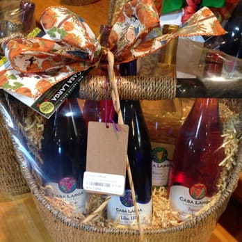 Casa Larga Vineyards - A great selection of gift baskets - Wineries Near Me - Fairport, New York