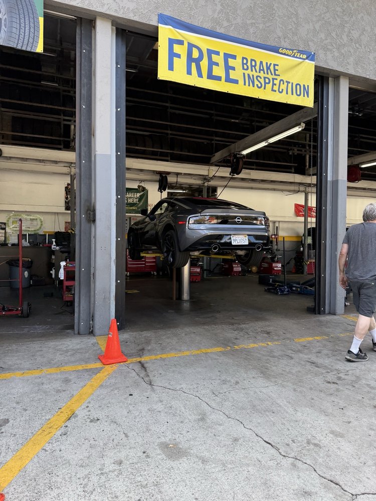 JUST TIRES - Updated February 2026 - 35 Photos & 175 Reviews - 420 ...