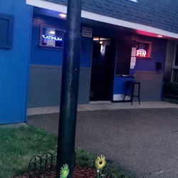 The Link Lounge