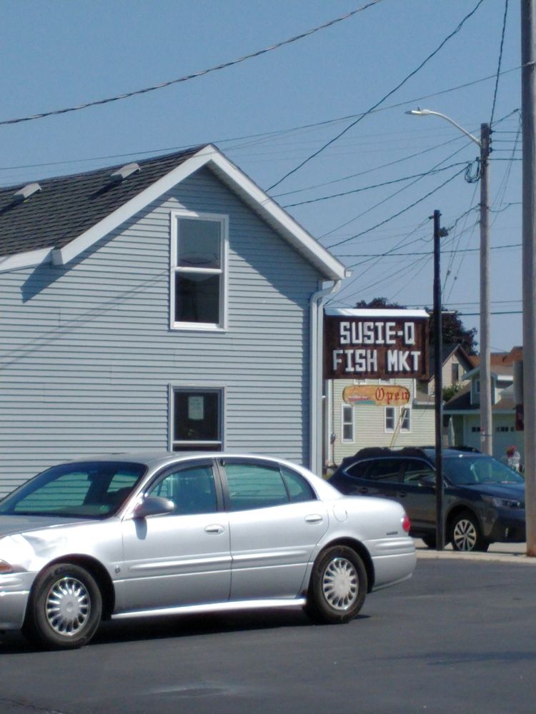 Susie Q Fish Market Logo