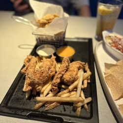 Dave & Buster's Milford
