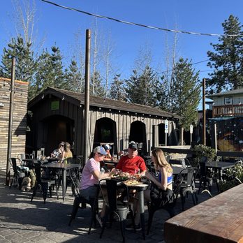 Sunriver Brewing Co - Galveston Pub - Brewpubs Near Me - Bend, Oregon