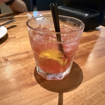 Cheddar's Scratch Kitchen - Tito's & cranberry - American Near Me - Orlando, Florida