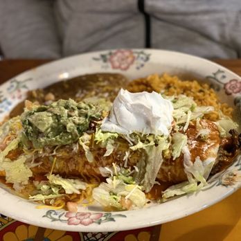 Hacienda Tequila - Carne asada burrito with red sauce. Great flavor, tender meat. Beans are rich. Rice is flaky and delicious. - Mexican Near Me - Clovis, California