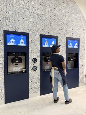 Go Greek Yogurt by null