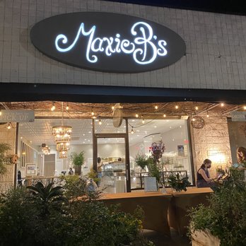 Maxie B's - Outside - Bakeries Near Me - Greensboro, North Carolina Maxie B's - Outside - Bakeries Near Me - Greensboro, North Carolina