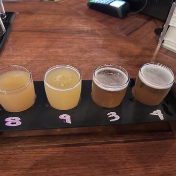 Spliff's Gastropub - Flight of amazing Beers!!! - Gastropubs Near Me - Jacksonville, Florida Spliff's Gastropub - Flight of amazing Beers!!! - Gastropubs Near Me - Jacksonville, Florida