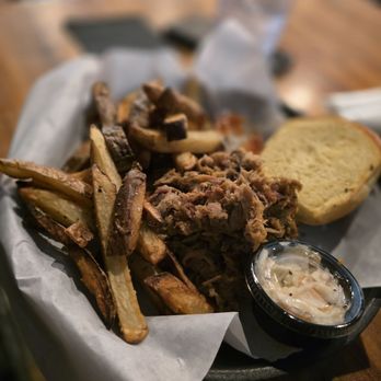 Old Rapp Taphouse - Pulled Pork sandwich - Breweries Near Me - Warsaw, Virginia Old Rapp Taphouse - Pulled Pork sandwich - Breweries Near Me - Warsaw, Virginia