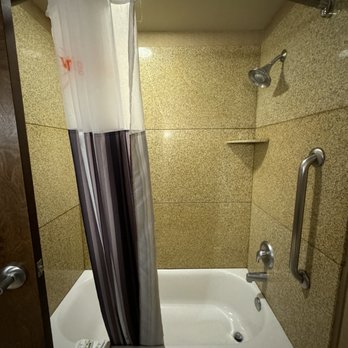 La Quinta by Wyndham Ely - Bathtub - Hotels Near Me - Ely, Nevada