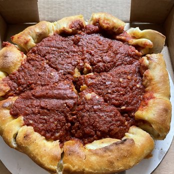 Munchies Pizza - Chicago deep dish w/ sausage and green peppers - Pizza Near Me - Tallahassee, Florida Munchies Pizza - Chicago deep dish w/ sausage and green peppers - Pizza Near Me - Tallahassee, Florida