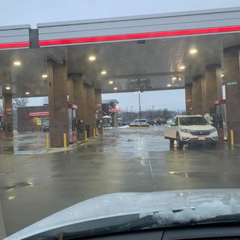 QuikTrip - Parking lot - Gas Stations Near Me - O'Fallon, Missouri QuikTrip - Parking lot - Gas Stations Near Me - O'Fallon, Missouri