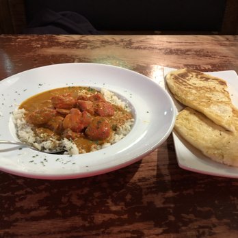 Duke and Duchess - a bowl of stew and a piece of bread - British Near Me - Cambridge, Ontario