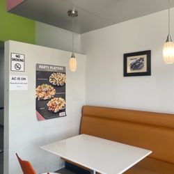 Lee's Sandwiches