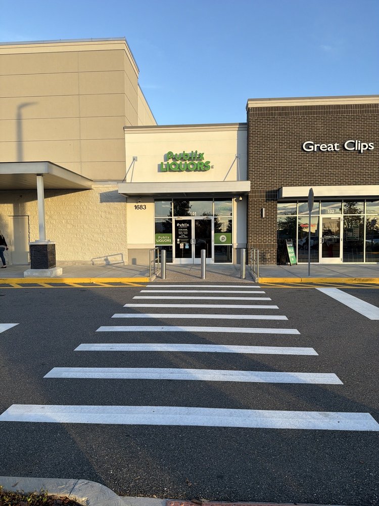 Publix Liquor Logo