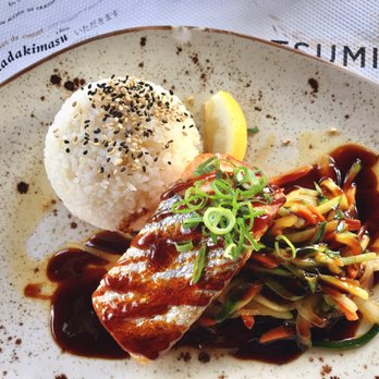 Watatsumi - Shake Teriyaki (Baked Salmon with Sautéed Veggie, Sweet Sauce and Rice.) - Japanese Near Me - Barcelona, B Watatsumi - Shake Teriyaki (Baked Salmon with Sautéed Veggie, Sweet Sauce and Rice.) - Japanese Near Me - Barcelona, B