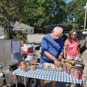 Sullys Extraordinary Dogs - The man himself throwing down the dogs - Hot Dogs Near Me - Newcastle, Maine Sullys Extraordinary Dogs - The man himself throwing down the dogs - Hot Dogs Near Me - Newcastle, Maine