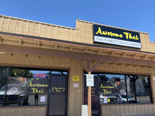 Awesome Thai Restaurant by null