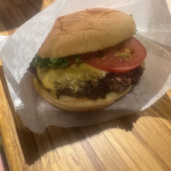 Shake Shack I-Drive - Ice Cream & Frozen Yogurt Near Me - Orlando, Florida Shake Shack I-Drive - Ice Cream & Frozen Yogurt Near Me - Orlando, Florida