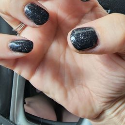 Dip manicure....absolutely horrendous Dip manicure....absolutely horrendous