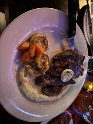 Towne Crier Cafe by null