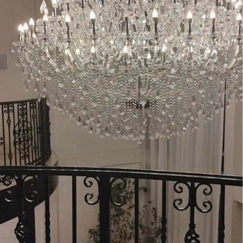 The Hotel Magnolia - Sitting area Hotel chandelier, gorgeous - Southern Near Me - Foley, Alabama